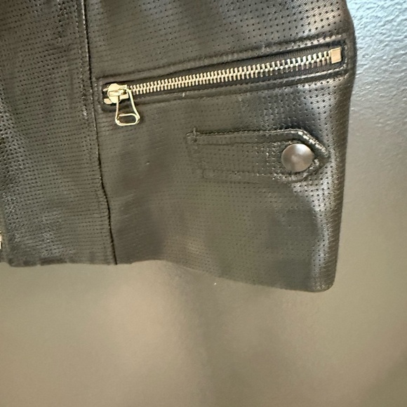 Sea New York NWT size 2 Black Textured Leather Vest- retails 710 US - Picture 6 of 14